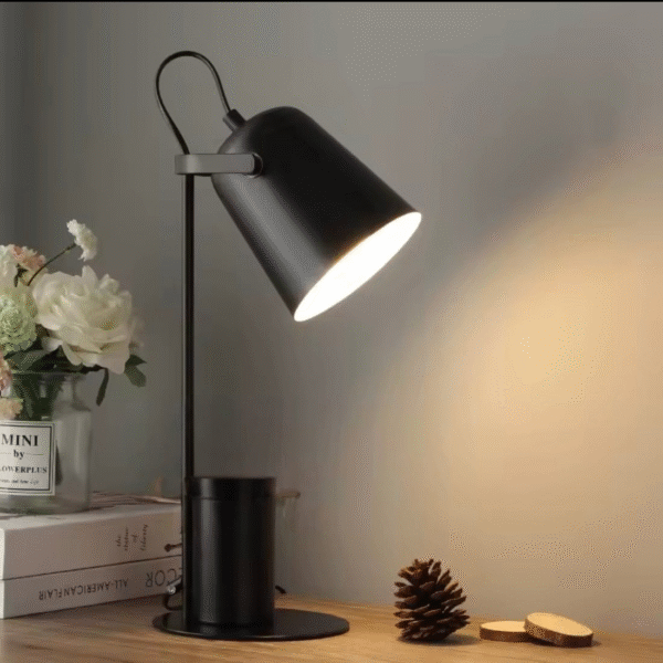 Lámpara de Mesa y Escritorio  Moderna